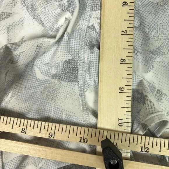 Lululemon Womens 12 White Gray Hotty Hot Short II Lined Run Athletic 4" Workout - Picture 11 of 12